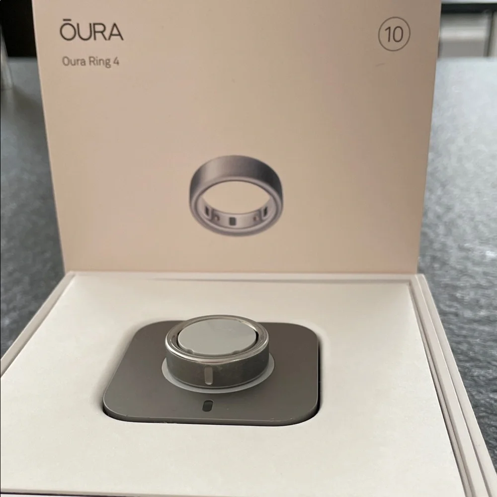 Oura Ring 4 by Oura Size 10 — brushed Silver / Smart Health Ring
